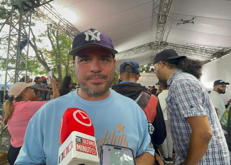 Vlady Gómez ve en Santiago Matías una opción presidencial surgida de los barrios
