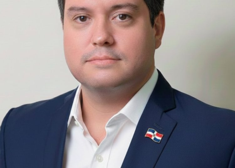 Alejandro Campos pasa del Consejo a la Dirección Ejecutiva de Autoridad Portuaria
