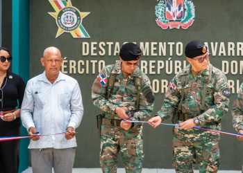 Ejército entrega remozados destacamentos de El Higuerito y Navarrete