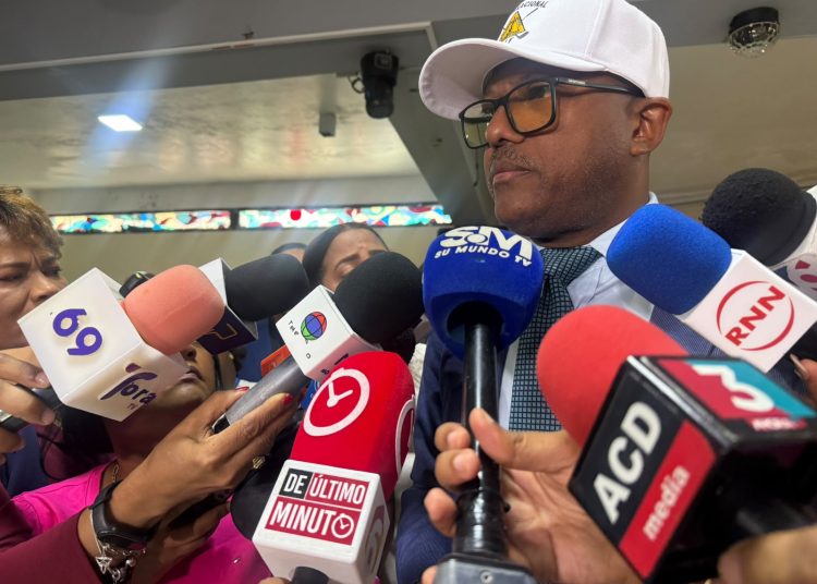 Colegio Médico se reunirá con el SNS para abordar plan de seguridad hospitalaria