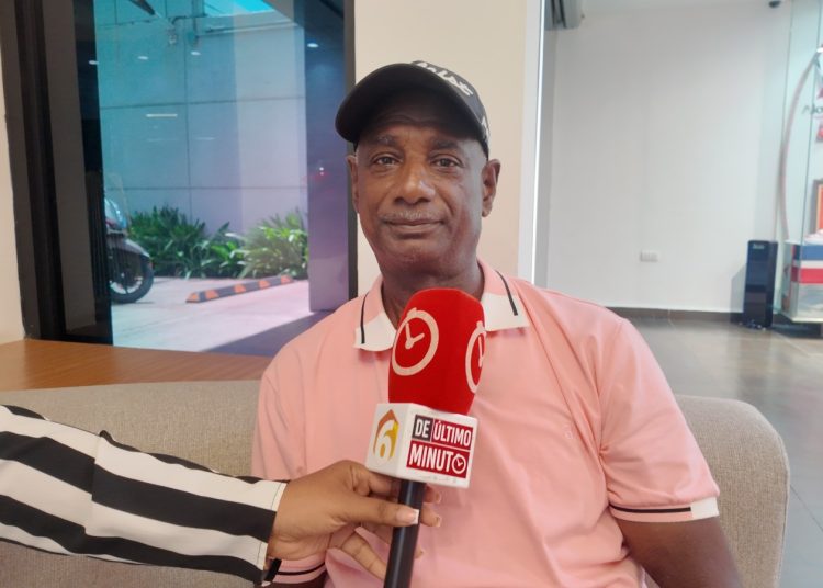 Padre solicita ayuda para conseguir plaquetas para su hija ingresada en la Plaza de la Salud
