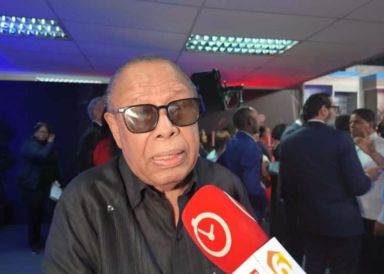 Joseph Cáceres: “Santiago Matías es un fenómeno de popularidad y tiene posibilidades en la política”