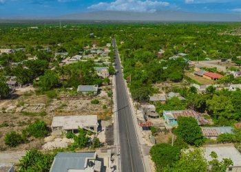 Abinader inaugura carretera Cabral–Polo y fortalece conexión vial para el desarrollo del Sur