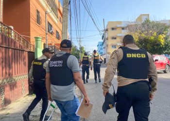 DNCD y Ministerio Público realizan allanamientos en Santo Domingo y ocupan presuntas drogas