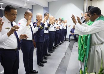 Rodríguez García encabeza misa dominical de la Policía Nacional y destaca unidad institucional