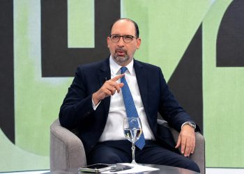 Henry Merán afirma que la educación ha involucionado y que FP prepara programa de gobierno