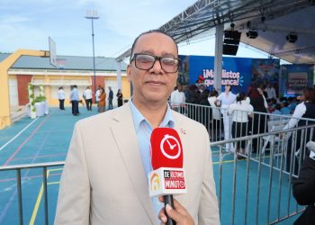 MINERD regula desde hoy el uso de celulares y dispositivos electrónicos en las escuelas