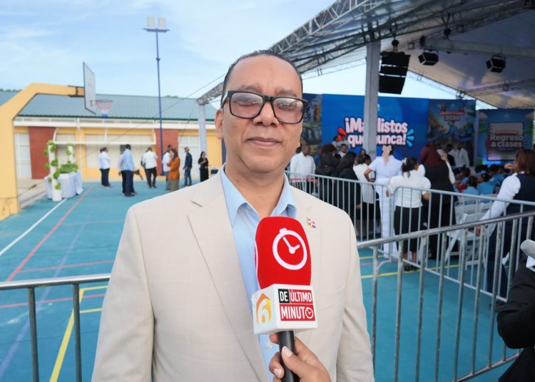 MINERD regula desde hoy el uso de celulares y dispositivos electrónicos en las escuelas