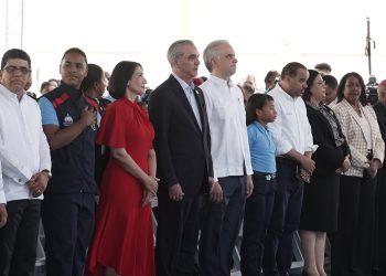 Abinader destaca el rol de la familia en la educación durante el año escolar 2026-2027