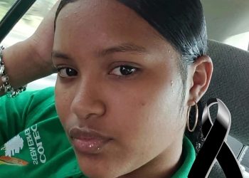 Adolescente de 15 años muere en accidente de motocicleta en puente sobre el río Chavón