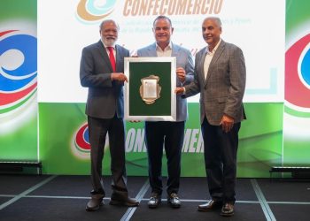 Ministro de Agricultura destaca alianza entre campo y comercio para fortalecer abastecimiento nacional