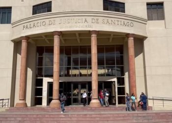 15 años de prisión para red que traficaba haitianos y los escondía en una casa de Santiago