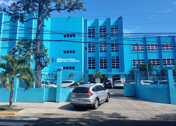 Crece preocupación entre embarazadas por infecciones detectadas en Maternidad La Altagracia