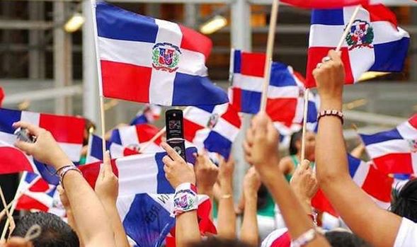 Dominicanos en Nueva York alertan sobre posible aumento de precios por disputa comercial entre EEUU y Canadá