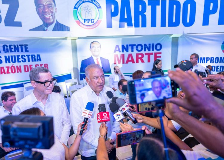 Andrés Bautista pide a partidos no politizar la educación