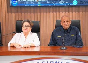 COE mantiene alerta verde en 10 provincias por lluvias