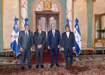 Presidente de Honduras solicita asesoría a RD para preparar JC Honduras 2029