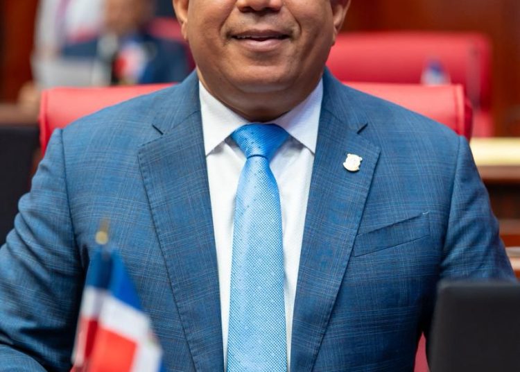 Moisés Ayala anuncia que centro del ITLA en Barahona comenzará a funcionar este año