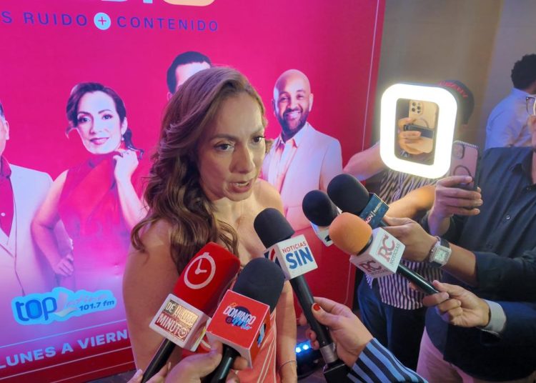 Miralba Ruiz regresa a la radio con “Medio a Medio”, un espacio de análisis y diversidad de opiniones
