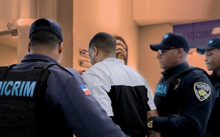 Presunto implicado en muerte de baloncestista en San Carlos se entrega a las autoridades
