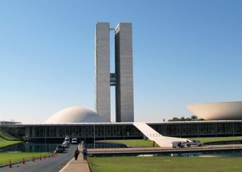 El Congreso de Brasil aprueba la reducción de impuestos federales a los combustibles