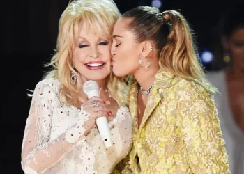 “Siempre la amaré y quiero que esté orgullosa”; Miley Cyrus despide a la tía Dolly