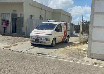 Investigan muerte de seguridad de 22 años hallado con impacto de bala en residencial de Los Cerros de Gurabo