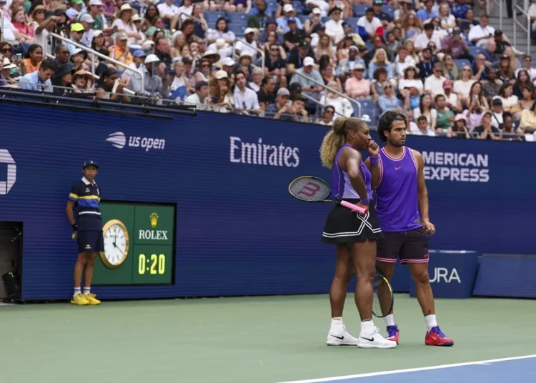 Carlos Alcaraz y Serena Williams se topan con Flavio Cobolli y Belinda Bencic y se despiden del dobles mixto