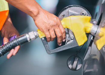Suben otros RD$3.00 a la gasolina y el gasoil regular
