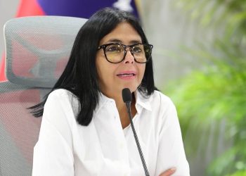 Delcy Rodríguez afirma que 1,046 venezolanos detenidos han regresado a sus hogares