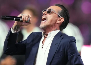 Marc Anthony y Chayanne lideran concierto por víctimas de sismos
