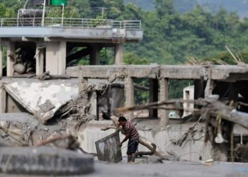 El Servicio Geológico de Estados Unidos y China apuntan al colapso de un glaciar como causa de la riada en Nepal