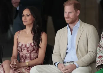 Enrique y Meghan regresan al Reino Unido