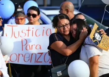 Houston recuerda al mexicano Lorenzo Salgado un mes después de morir por disparos de ICE