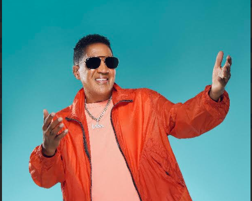 Kinito Méndez pone a bailar al país con “El Calorazo”