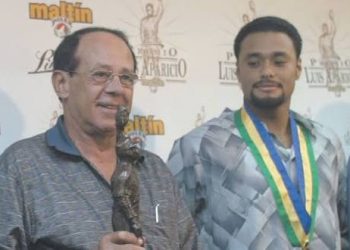 Premio Luis Aparicio llega a Cooperstown de la mano de Johan Santana