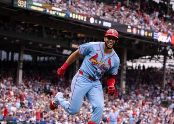 Joshua Báez hace historia con tres jonrones en su debut en Grandes Ligas