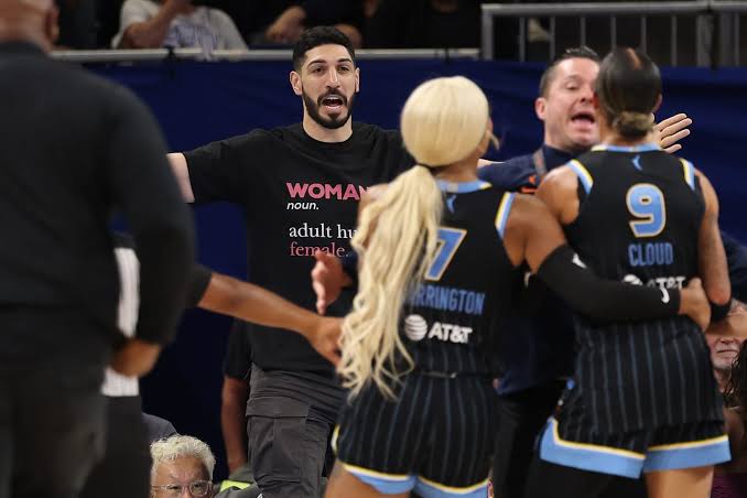 Polémica en la WNBA: Enes Kanter Freedom es expulsado tras altercado con Natasha Cloud