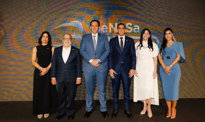 SeNaSa presenta nuevo plan Ultra con cobertura de hasta RD$4 millones y más de 800 servicios adicionales