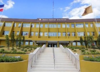 JCE advierte al Centro Económico del Cibao por publicar sondeo fuera del período permitido