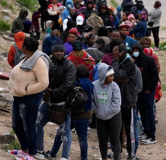 EEUU deporta a más de 150 haitianos tras fin del TPS ordenado por Trump