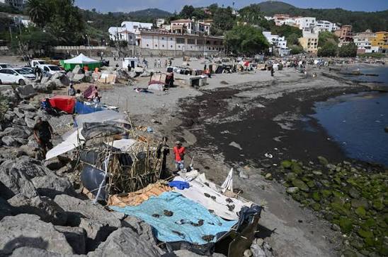 Amnistía Internacional exige protección en Ceuta para los inmigrantes y las ONG