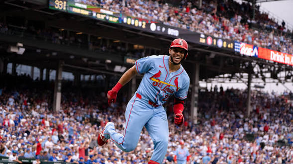 Los spikes prestados que Joshua Báez usó en su histórico debut van rumbo a Cooperstown