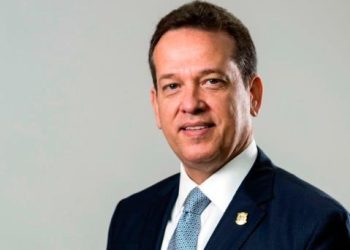 Ito Bisonó es designado ministro de Relaciones Exteriores