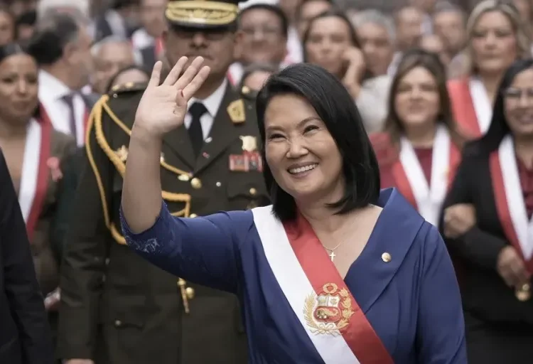 Keiko Fujimori recibe un 60 % de aprobación tras el inicio de su Gobierno en Perú, según una encuesta