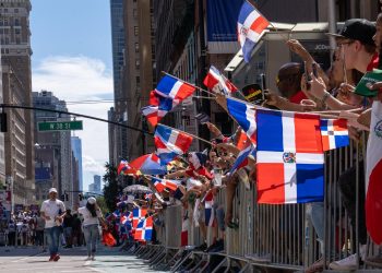 Manhattan se prepara para masivo Desfile Dominicano entre calor, cierres viales y fuerte seguridad