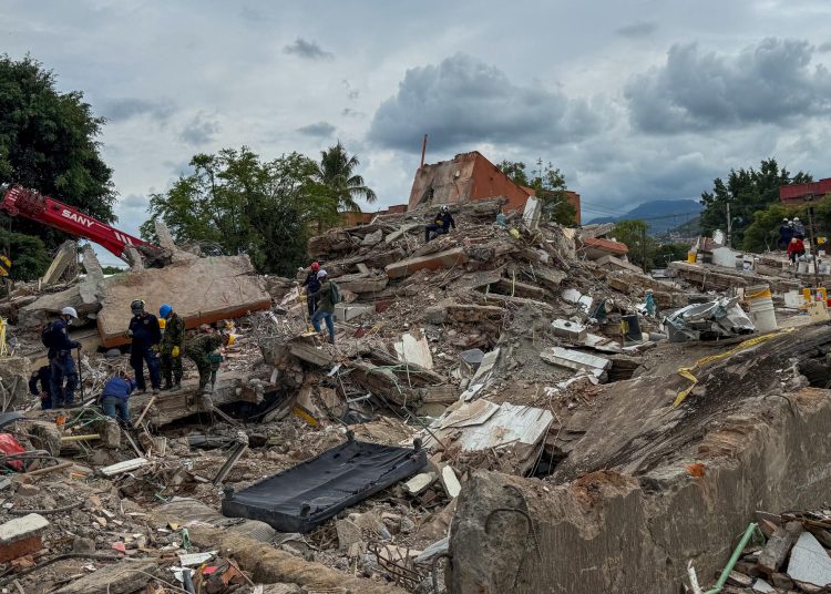 Colombia se centra en sacar cuerpos bajo escombros sin esperanzas de hallar sobrevivientes