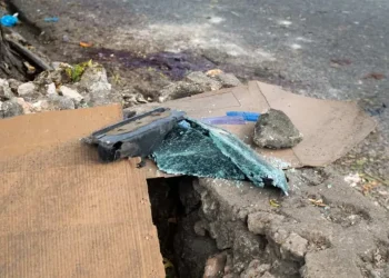 Mujer permanece en estado delicado tras accidente en Los Ríos que cobró la vida de su hija y un vendedor de frutas
