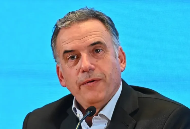 La desaprobación del Gobierno de Yamandú Orsi en Uruguay sube al 57%, según una nueva encuesta