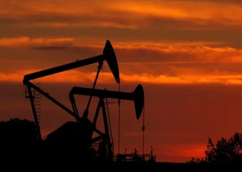 AIE: La demanda mundial de petróleo caerá en 2026 por la crisis entre EE.UU. e Irán